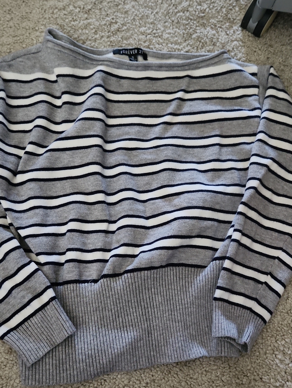 Forever 21 Gray Sweater